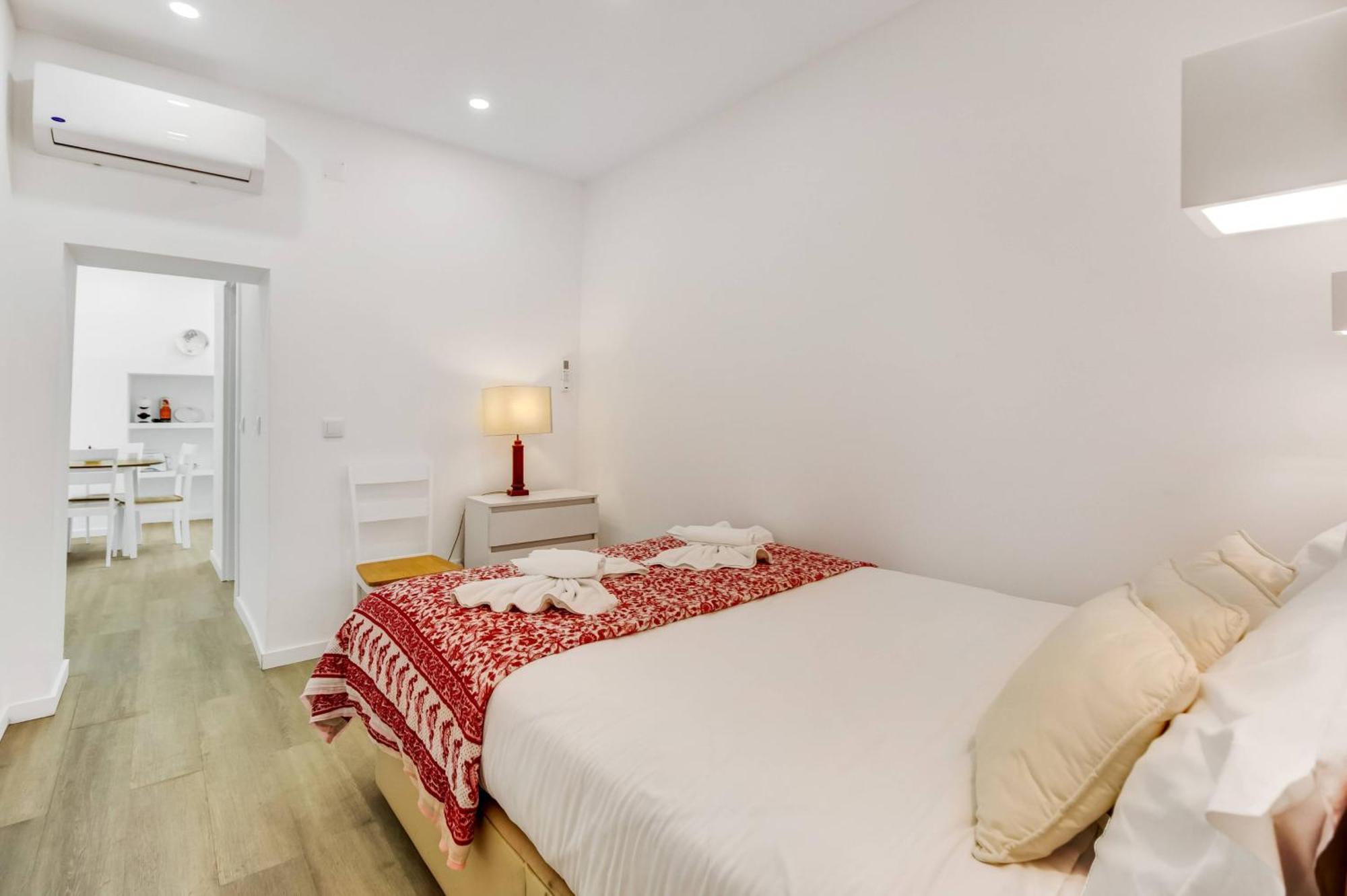 Amalia Apartments In Santos Lisbona Esterno foto